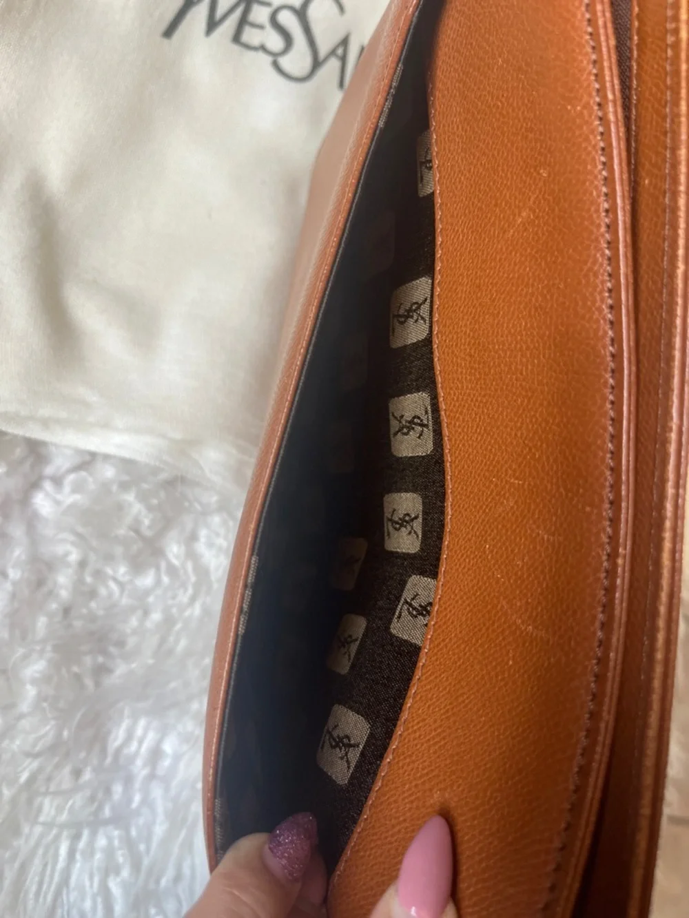 Yves Saint Laurent Tan Leather Zip Clutch with Gold Hardware - Picture 7 of 13